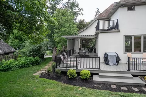 Exterior - 1330 Observatory Dr, Cincinnati, OH 45208 photo 14 of 23