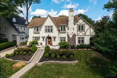 Exterior - 1330 Observatory Dr, Cincinnati, OH 45208 photo 22 of 23