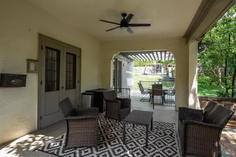Exterior - 1330 Observatory Dr, Cincinnati, OH 45208 photo 7 of 23