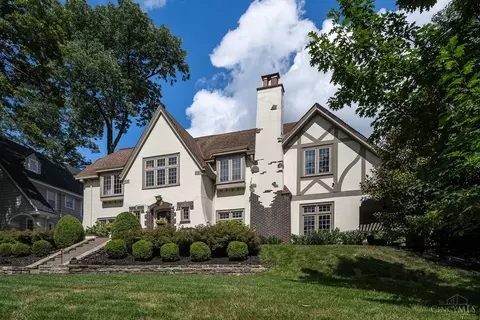 Exterior - 1330 Observatory Dr, Cincinnati, OH 45208 photo 2 of 23