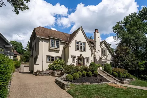 Exterior - 1330 Observatory Dr, Cincinnati, OH 45208 photo 3 of 23