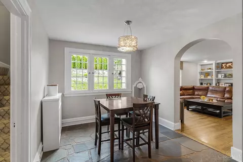 Dining - 1330 Observatory Dr, Cincinnati, OH 45208 photo 1 of 3