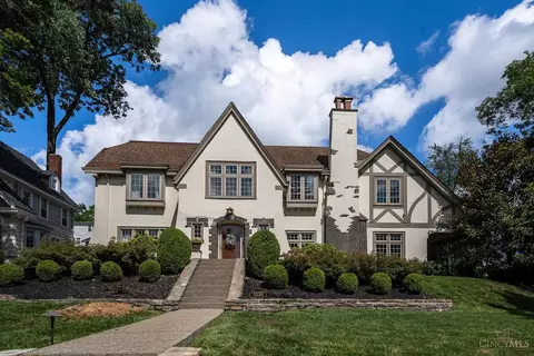 Exterior - 1330 Observatory Dr, Cincinnati, OH 45208 photo 4 of 23