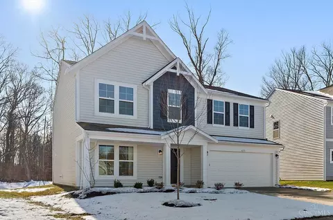 4033 Silverstone Ln, Batavia, OH 45103