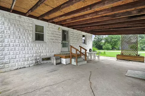 Exterior - 578 Fleming Rd, Cincinnati, OH 45231 photo 4 of 7