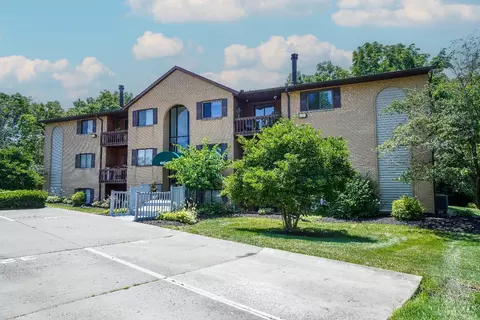 2045 Woodtrail Dr, Fairfield, OH 45014