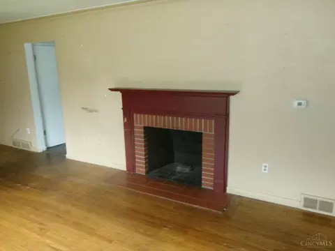 Living - 84 Ruby Ave, Wilmington, OH 45177 photo 1 of 1