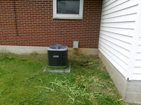 Exterior - 84 Ruby Ave, Wilmington, OH 45177 photo 2 of 2