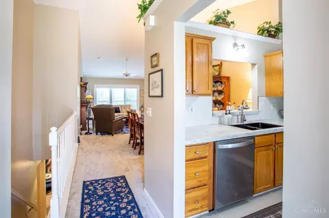5453 Hanover Cir, Cincinnati, OH 45230 photo 5