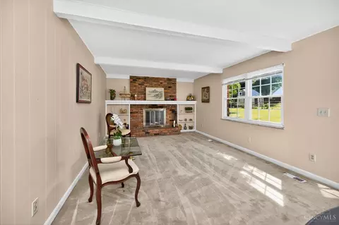 Living - 2724 Bentley Ct, Cincinnati, OH 45244 photo 1 of 4