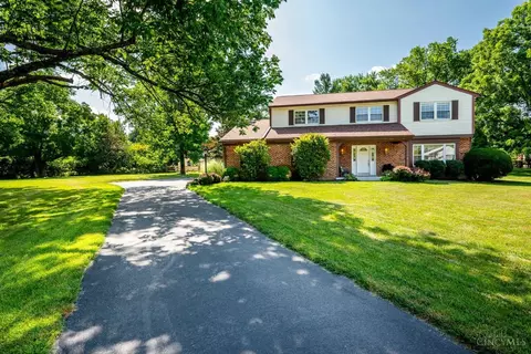 Exterior - 2724 Bentley Ct, Cincinnati, OH 45244 photo 8 of 15