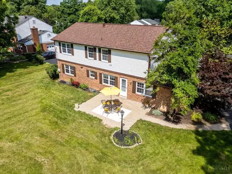 Exterior - 2724 Bentley Ct, Cincinnati, OH 45244 photo 5 of 15