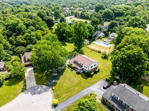 View/Area - 2724 Bentley Ct, Cincinnati, OH 45244 photo 10 of 11