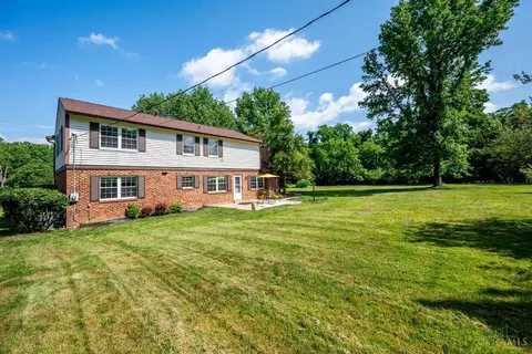 Exterior - 2724 Bentley Ct, Cincinnati, OH 45244 photo 12 of 15