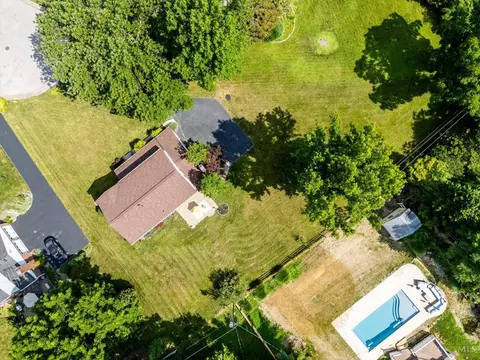 View/Area - 2724 Bentley Ct, Cincinnati, OH 45244 photo 7 of 11