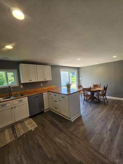5708 Cochran Rd, Morrow, OH 45152 photo 5