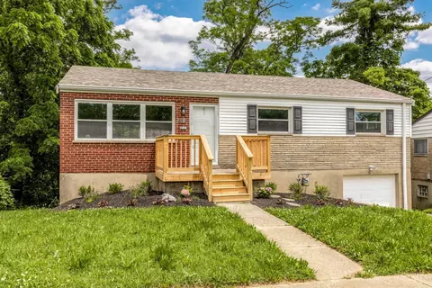 4226 Skylark Dr, Cincinnati, OH 45238
