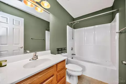 Bath - 22 Kameron Dr, Monroe, OH 45050 photo 4 of 5
