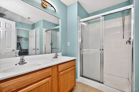 Bath - 22 Kameron Dr, Monroe, OH 45050 photo 2 of 5