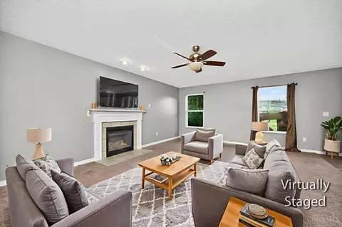 Living - 22 Kameron Dr, Monroe, OH 45050 photo 2 of 6