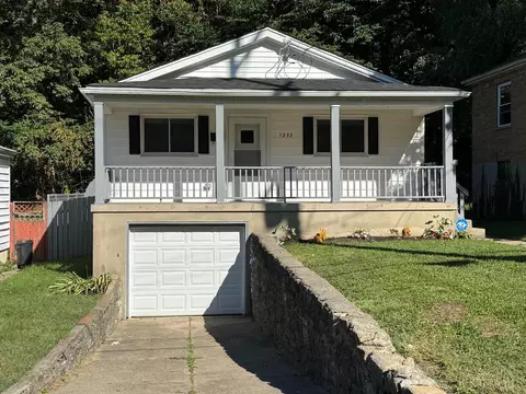 1232 Fairbanks Ave, Cincinnati, OH 45205