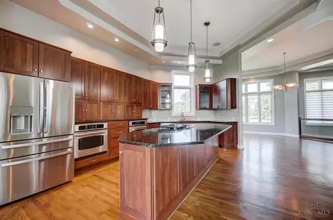 Kitchen - 4994 Maxwell Dr, Mason, OH 45040 photo 2 of 6