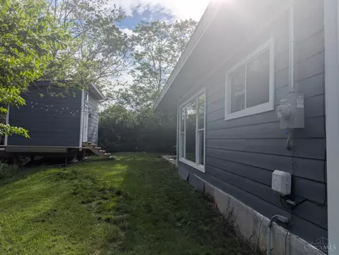 10788 Thornview Dr, Sharonville, OH 45241