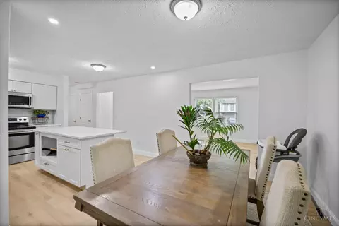 Dining - 3800 Spring Mill Way, Maineville, OH 45039 photo 1 of 1