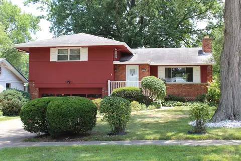 934 Anderson Hills Dr, Anderson Twp, OH 45230