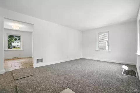 5578 Eula Ave, Cincinnati, OH 45248 photo 3