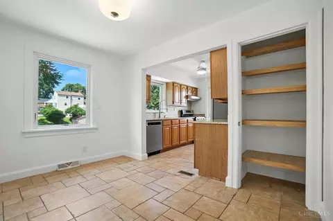 5578 Eula Ave, Cincinnati, OH 45248 photo 6
