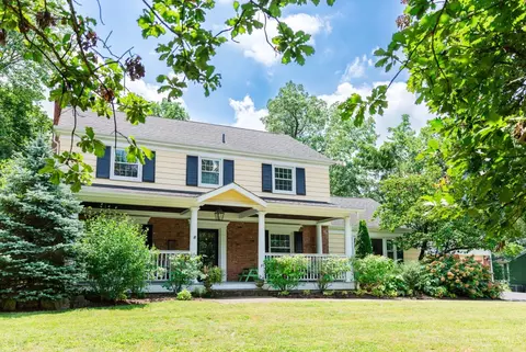 611 Home St, Terrace Park, OH 45174