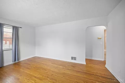 1142 Nancy Lee Ln, Cincinnati, OH 45238 photo 4