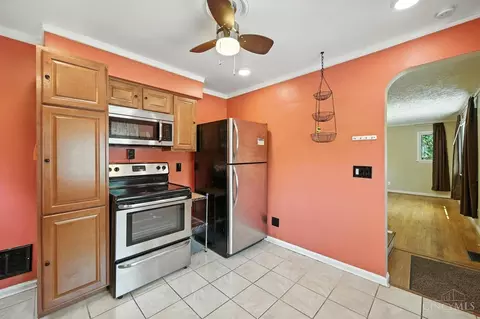 Kitchen - 1394 Adams Rd, Mount Healthy, OH 45231 photo 2 of 3