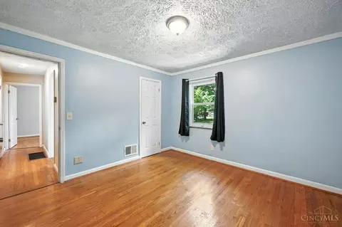 Bedroom - 1394 Adams Rd, Mount Healthy, OH 45231 photo 3 of 7