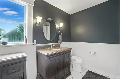 Bath - 3129 Troy Ave, Cincinnati, OH 45213 photo 2 of 4