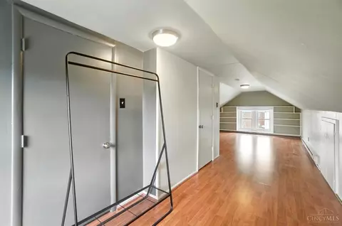 Entry Way - 3129 Troy Ave, Cincinnati, OH 45213 photo 9 of 9
