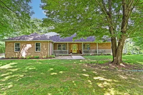 2639 Amelia Farms Rd, Bethel, OH 45106