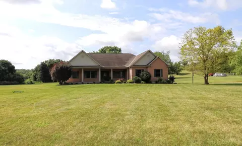 671 Warwick Rd, Hamilton, OH 45013