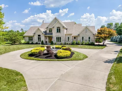 8069 Green Lake Dr, Liberty Township, OH 45044