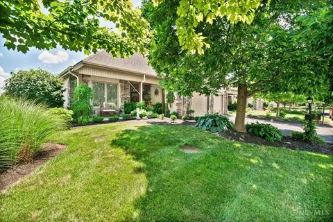 413 Lisbon Ln, Springdale, OH 45246