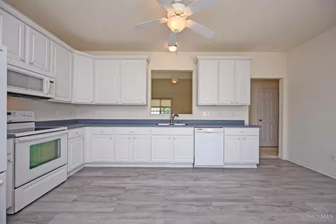 4178 Gensen Loop, Cincinnati, OH 45245 photo 13