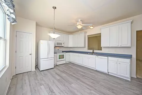 4178 Gensen Loop, Cincinnati, OH 45245 photo 12
