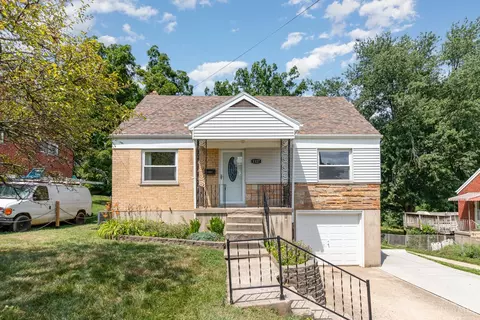 1127 Anderson Ferry Rd, Cincinnati, OH 45238
