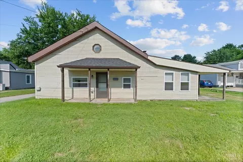 225 Ash St, Bethel, OH 45106