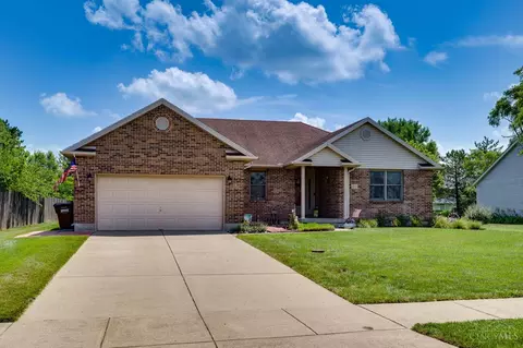 215 Christina Way, Carlisle, OH 45005