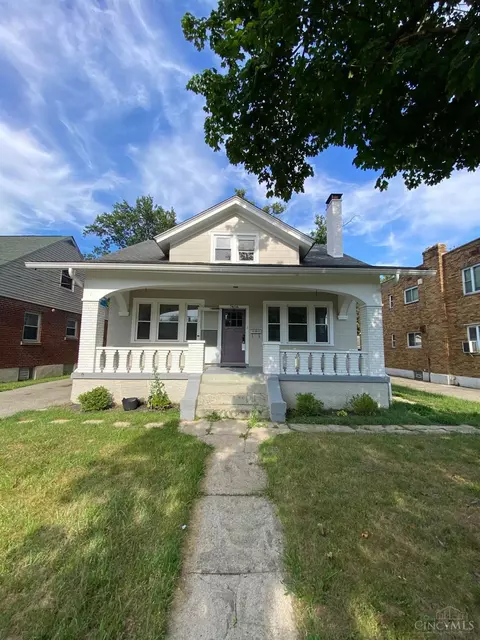 7408 Bernard Ave, Mount Healthy, OH 45231
