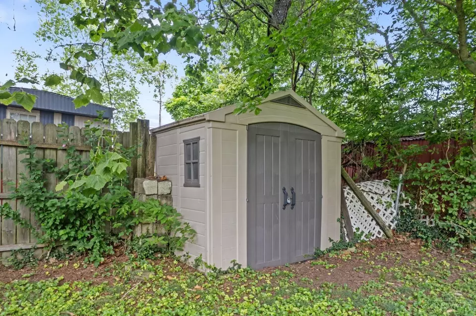 Exterior - 122 Fairview Ave, Sardinia, OH 45171 photo 7 of 10