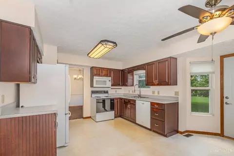 6409 Stapleton Ct, Hamilton, OH 45011 photo 11