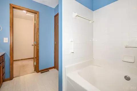 6409 Stapleton Ct, Hamilton, OH 45011 photo 17